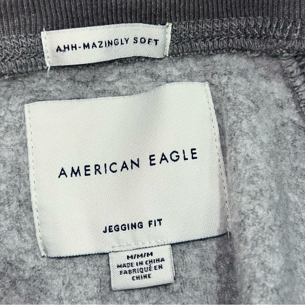 American eagle- camo crewneck - Picture 5 of 5